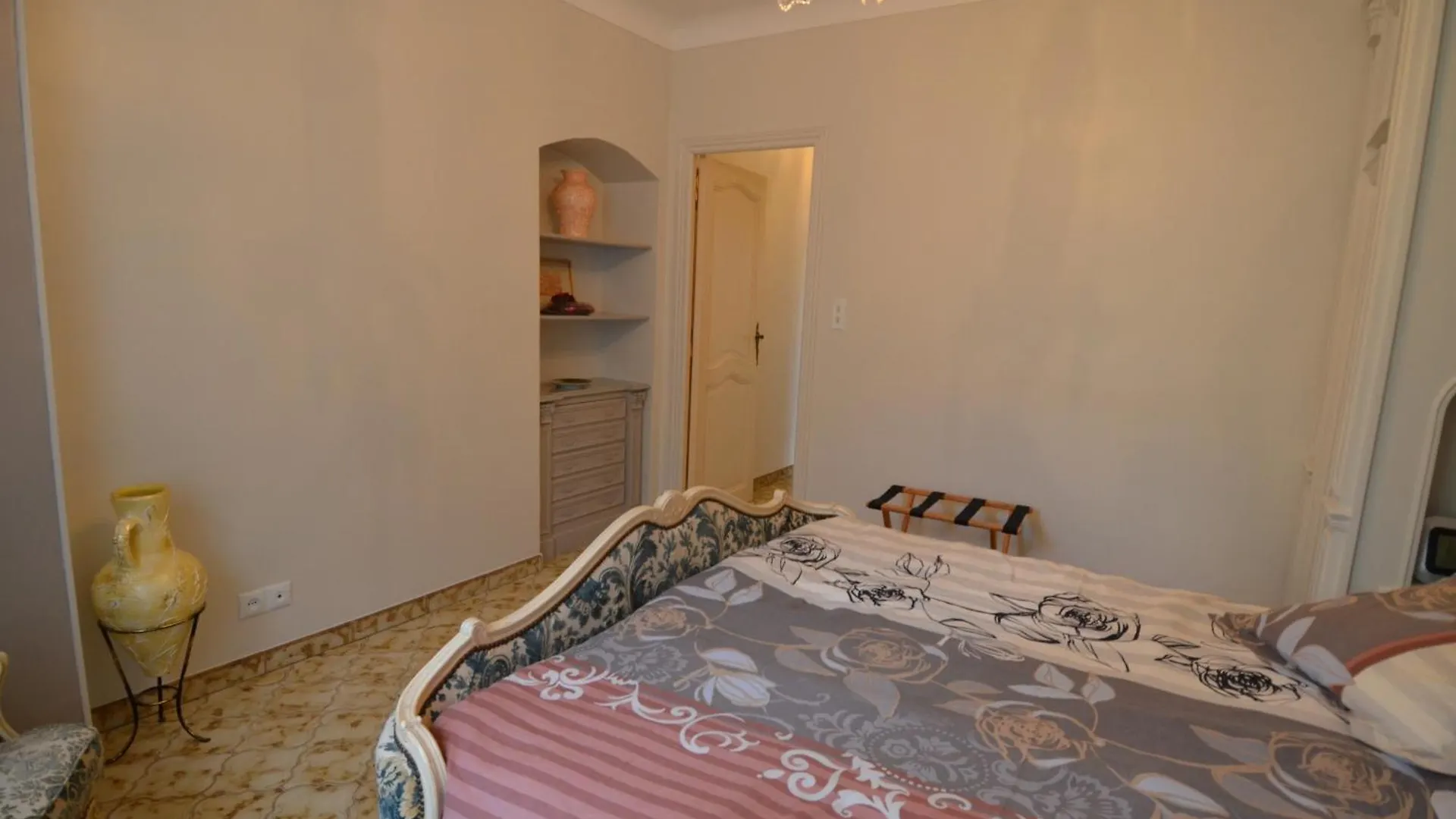 Parc Louisa - Appartement D'Epoque Avec Jardin Et Parking 4 Personnes Le Port De Nice Apartment